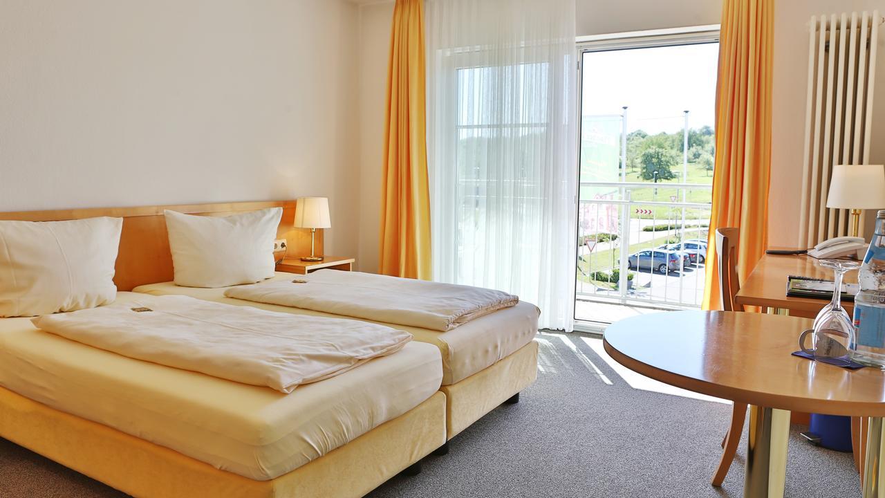 Hotel Alznauer Hof Gomaringen Bagian luar foto
