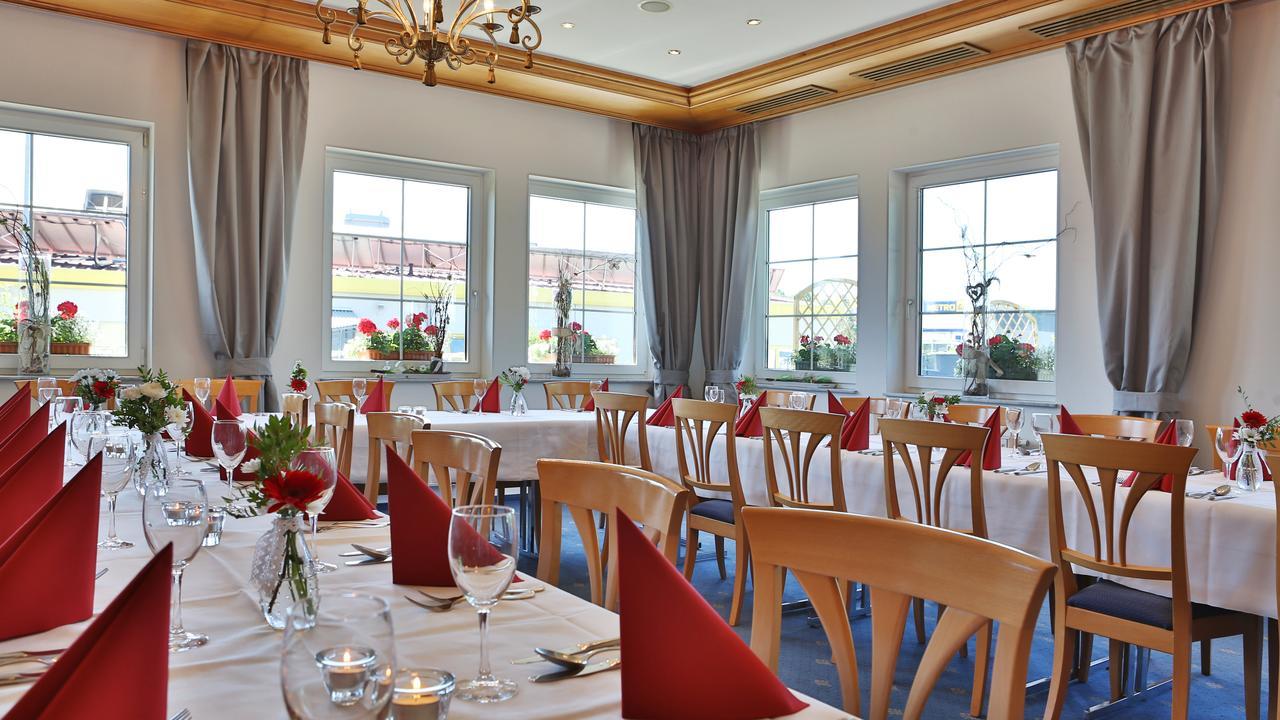 Hotel Alznauer Hof Gomaringen Bagian luar foto
