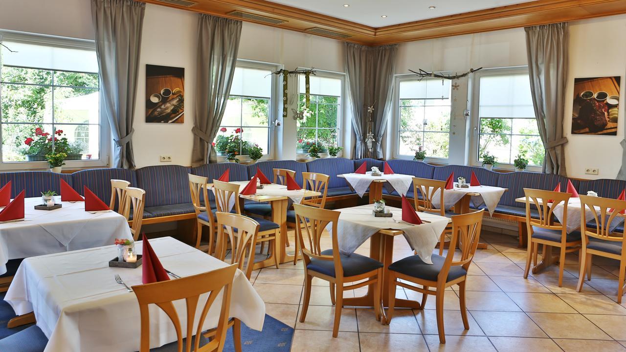 Hotel Alznauer Hof Gomaringen Bagian luar foto